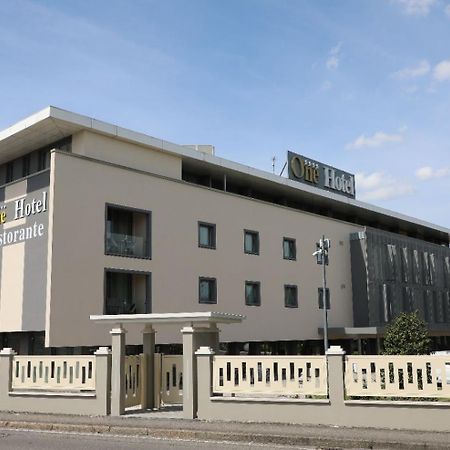 One Hotel&Restaurant Dalmine Exterior foto